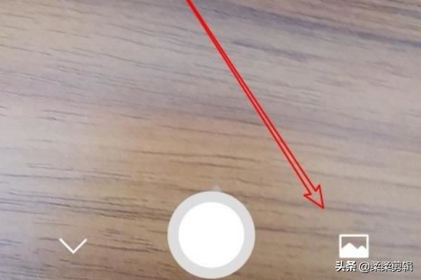 微信動態(tài)視頻怎么樣在視頻界面顯示歌詞？